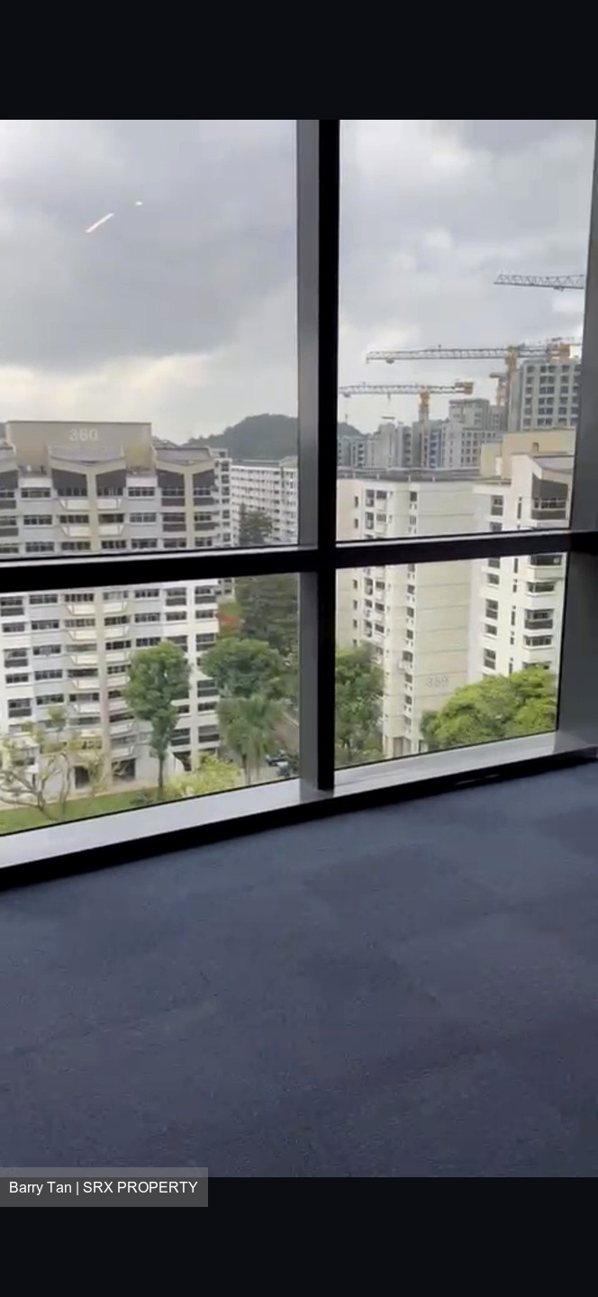 Woods Square (D25), Office #488998171